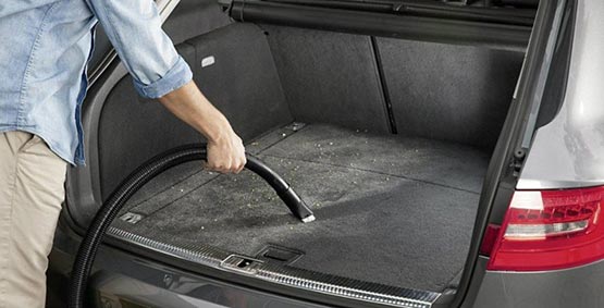 Auto aussaugen